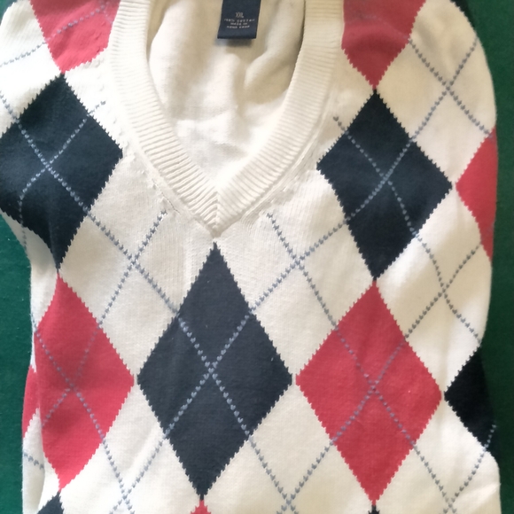 Brooks Brothers V-Neck Argyle Sweater - Red, Black, White - Picture 1 of 3